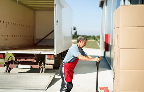  Leads Shipping and Air Cargo Logistics Company LTD. employee unloading truck load